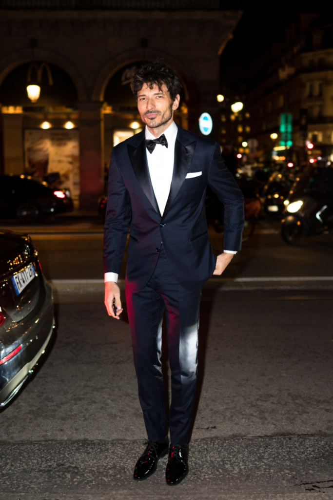 Andres Velencoso Segura in einem eleganten Anzug